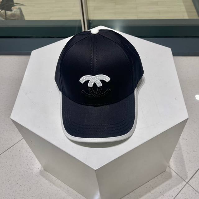 香奈儿chanel高版本质量超好棒球帽， 简约大气，百搭款！