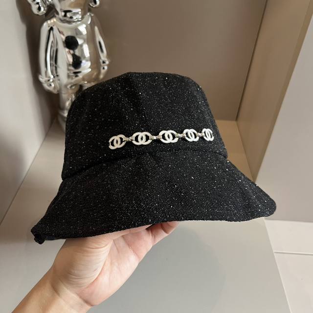 Chanel香奈儿新款渔夫帽，闪片渔夫帽，春秋新款，头围57Cm