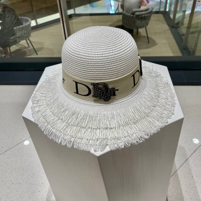 迪奥dior2023新款草帽 有质感的单品 须边设计 上脸真的超赞 不挑脸型 遮阳渔夫帽型