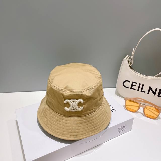 赛琳celine-刺绣复古logo渔夫帽 经典定制专款，浓郁的自然氛围 清新，独特 - 点击图像关闭