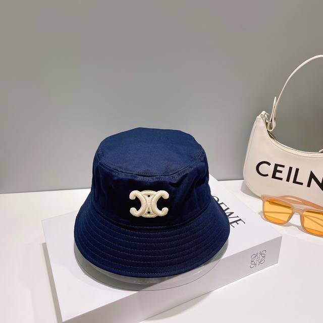 赛琳celine-刺绣复古logo渔夫帽 经典定制专款，浓郁的自然氛围 清新，独特 - 点击图像关闭