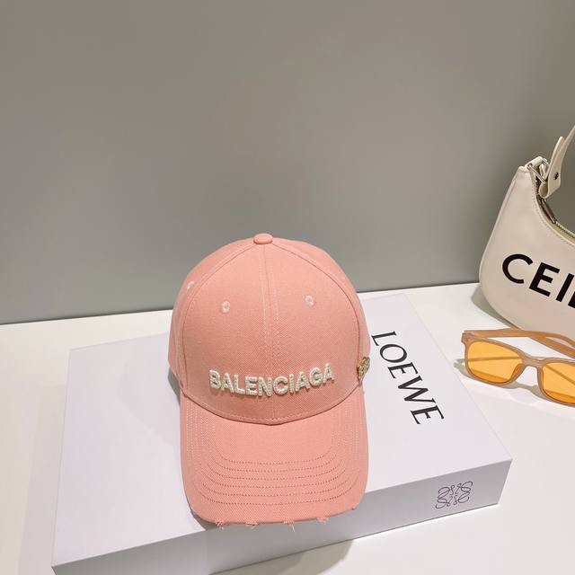 Balencia*A 巴黎世家新款棒球帽 现货秒发 简约时尚超级无敌好看的帽子！情侣款！原单货比起其他帽子的优势，