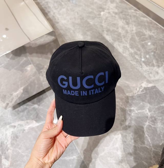 Gucci古奇棒球帽 工艺非常精美 高档大气上档次！低调奢华，方便携带！