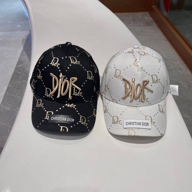 Dior 迪奥 新款原单棒球帽， 精致格调很有感觉，专柜断货热门，质量超赞 - 点击图像关闭