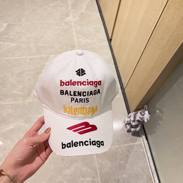 特价 配防尘袋 Balenciaga巴黎世家 2024新款专柜刺绣款男女款棒球帽，新款出货，大牌款超好搭配，赶紧入手！