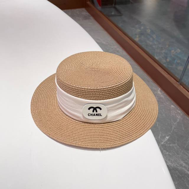 Chanel香奈儿 2024的新款草编遮阳草帽盆帽，简约大方，百搭单品～出街首选 - 点击图像关闭