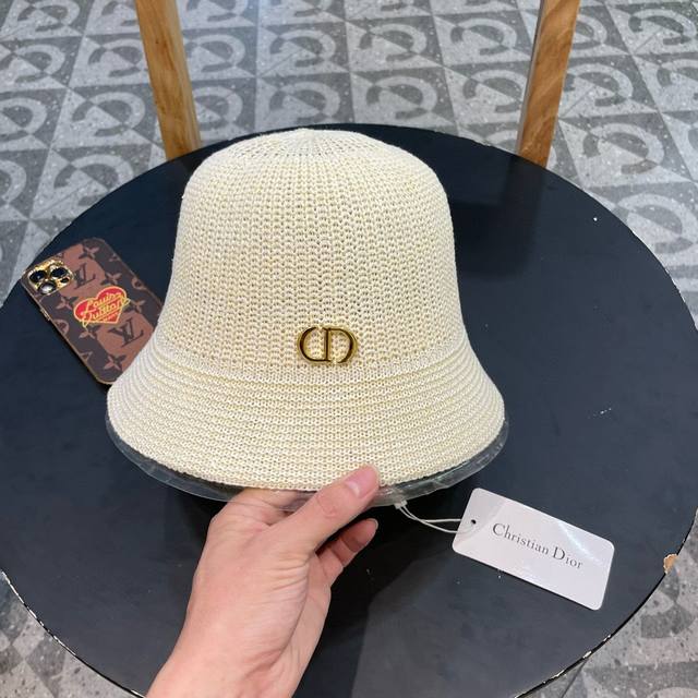 Dior 迪奥 2024新款渔夫帽， 精致純也格调很有感觉，质量超赞