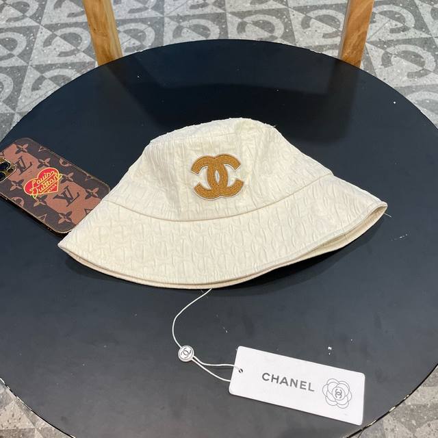 Chanel香奈儿 2024新款波点款渔夫帽，大牌款超好搭配，赶紧入手！ - 点击图像关闭