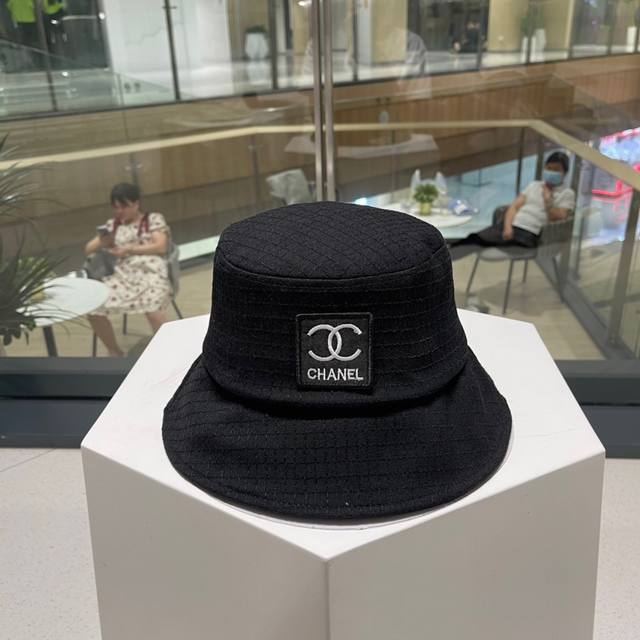 Chanel香奈儿 2023新款小香风早秋款渔夫帽，出街必备超好搭配，赶紧入手！
