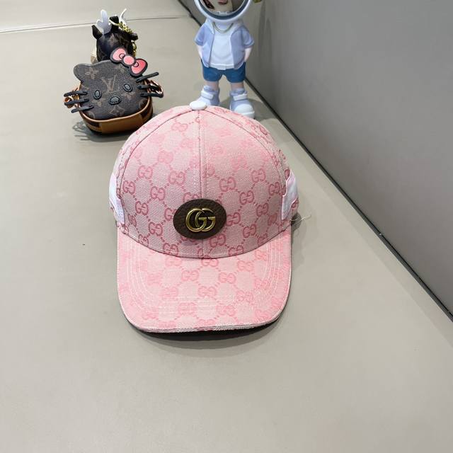 Gucci古奇棒球帽，专柜新款简约很潮！休闲运动款，经典制作，超级好搭衣服！ - 点击图像关闭