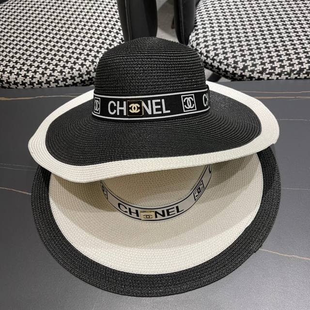 Chanel香奈儿 2024的新款草帽沙滩风，简约大方，新款帽型超美腻，新品上架