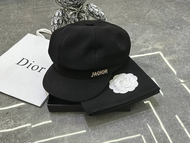 特价 配防尘袋。 Dior迪奥 2024新款小香风八角军帽，立体帽形设计，百搭大牌～ - 点击图像关闭