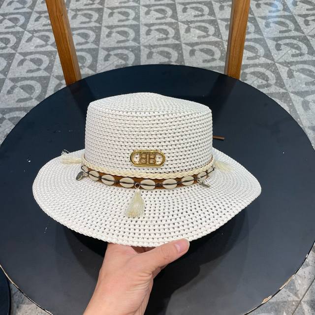 巴黎世家镂空平顶礼帽，遮阳草帽，头围57Cm