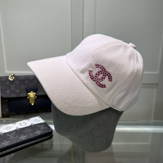 Chanel香奈儿 新款小香风简约渔夫帽，独特设计～时尚气质的一款