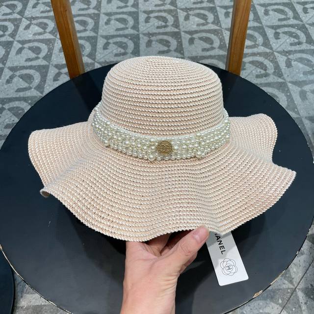 Chanel香奈儿 2024新款小香风密织度假风盆帽草帽，出街旅行单品